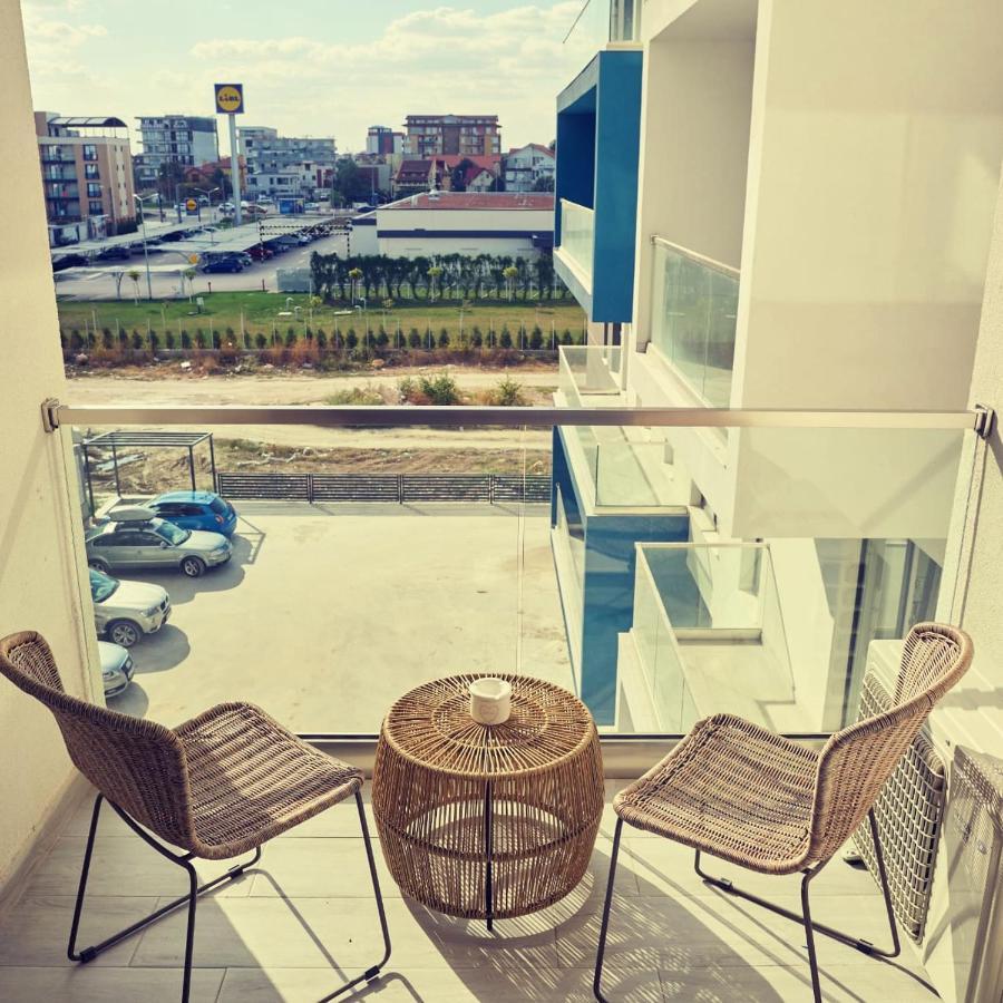 Cosmic Studios Nord10 By Alezzi นาโวดาริ ภายนอก รูปภาพ